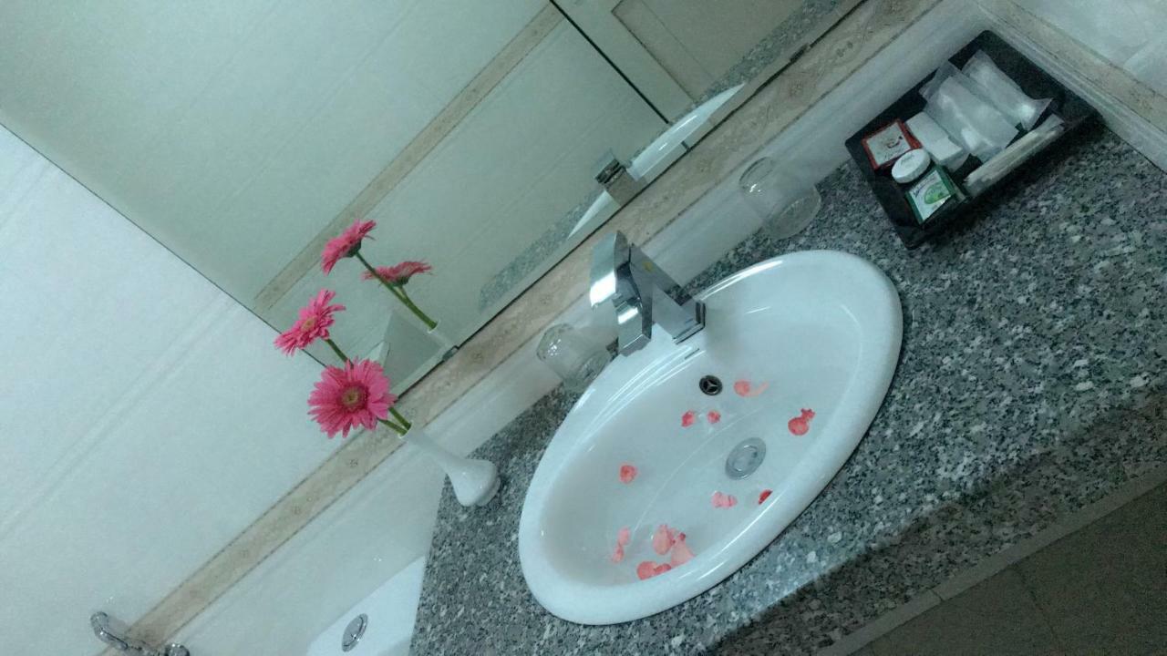 Paradis Hotel ハロン エクステリア 写真